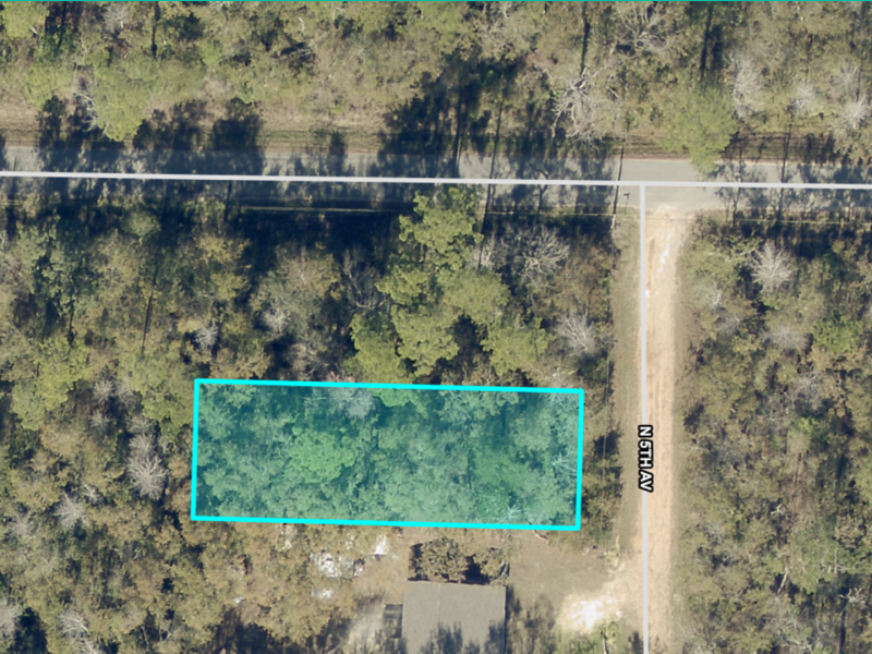 N 5th Ave, Milton, FL 32583