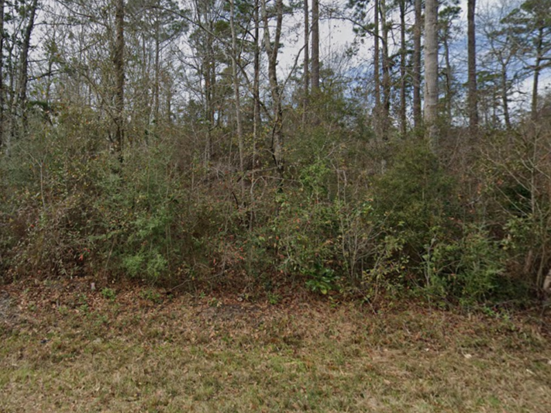 N 5th Ave, Milton, FL 32583