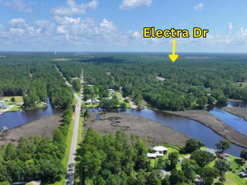 Electra Dr, Milton, FL 32583